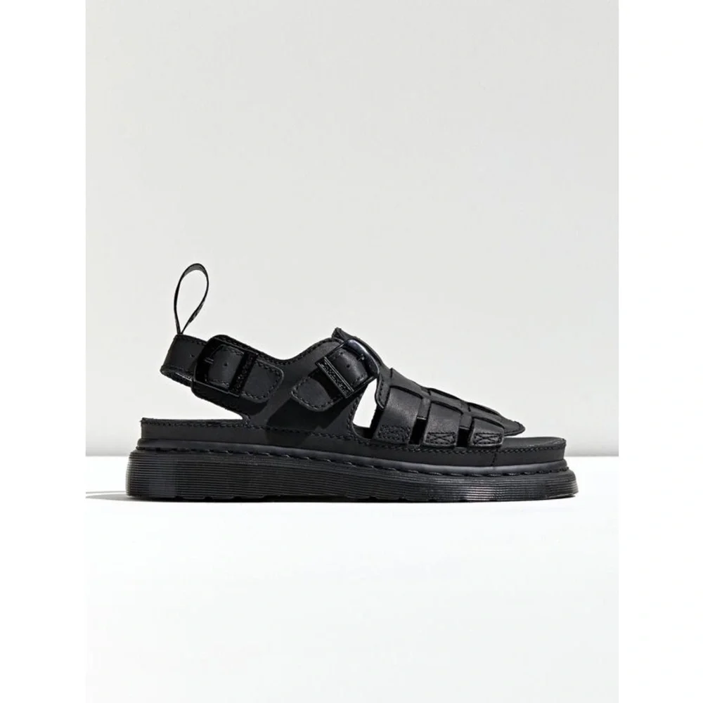 Urban Outfitters Dr. Martens 8092 Arc Mono Sandal